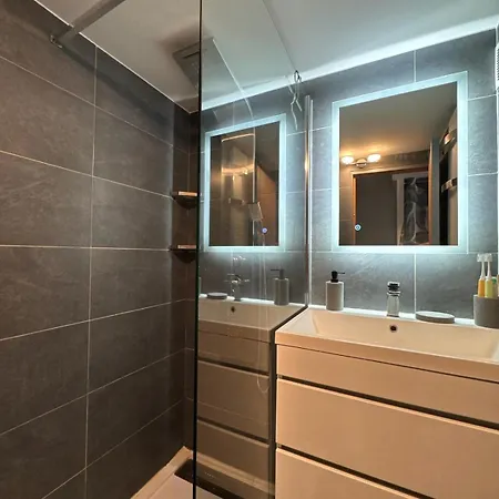 Appartamento Maison De En Centre-ville Avec Terrasse Et Parking