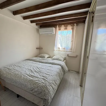 Maison De En Centre-ville Avec Terrasse Et Parking アパート *